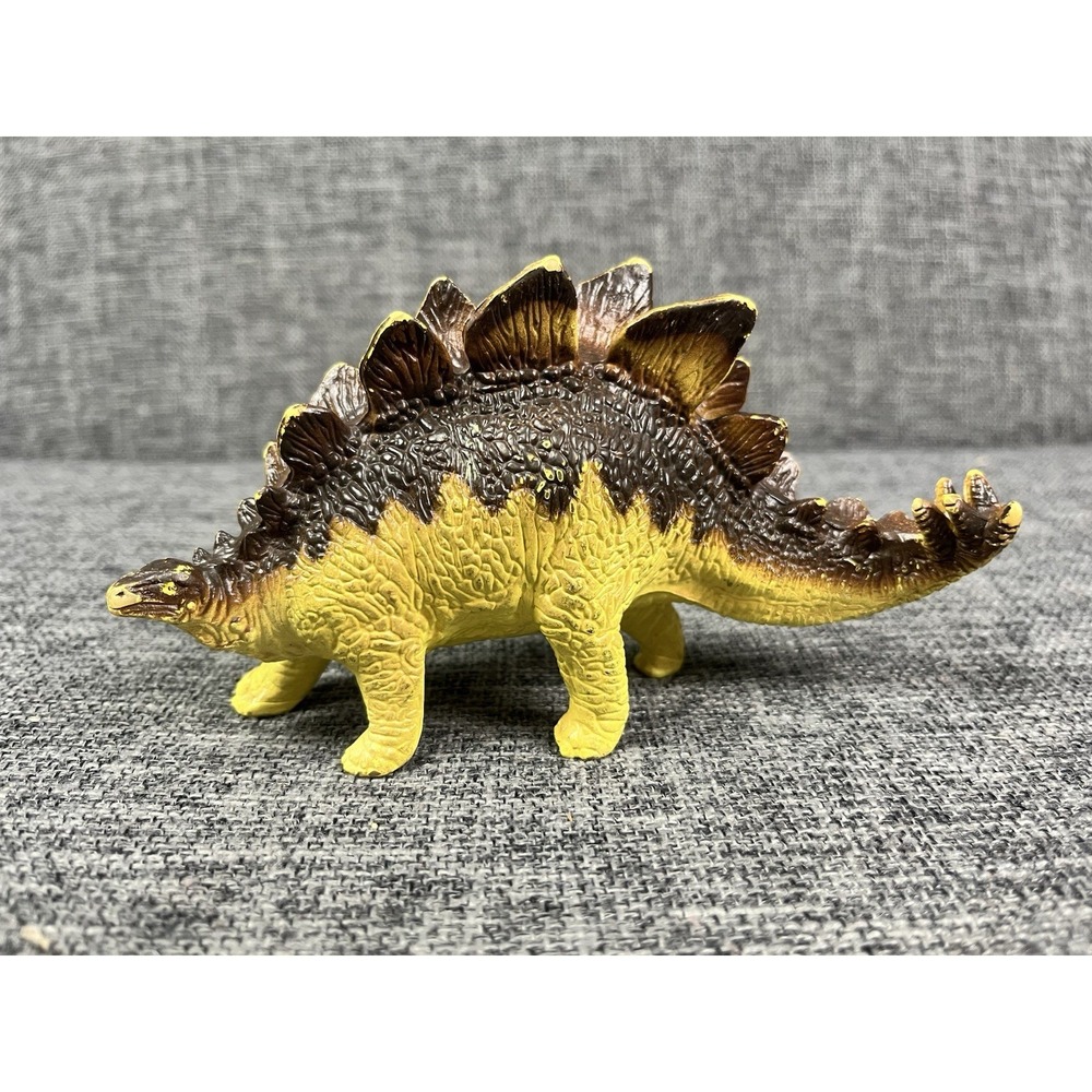 Vintage 1988 Carnegie Safari Ltd Stegosaurus 6" Figure Dinosaur Toy 80s